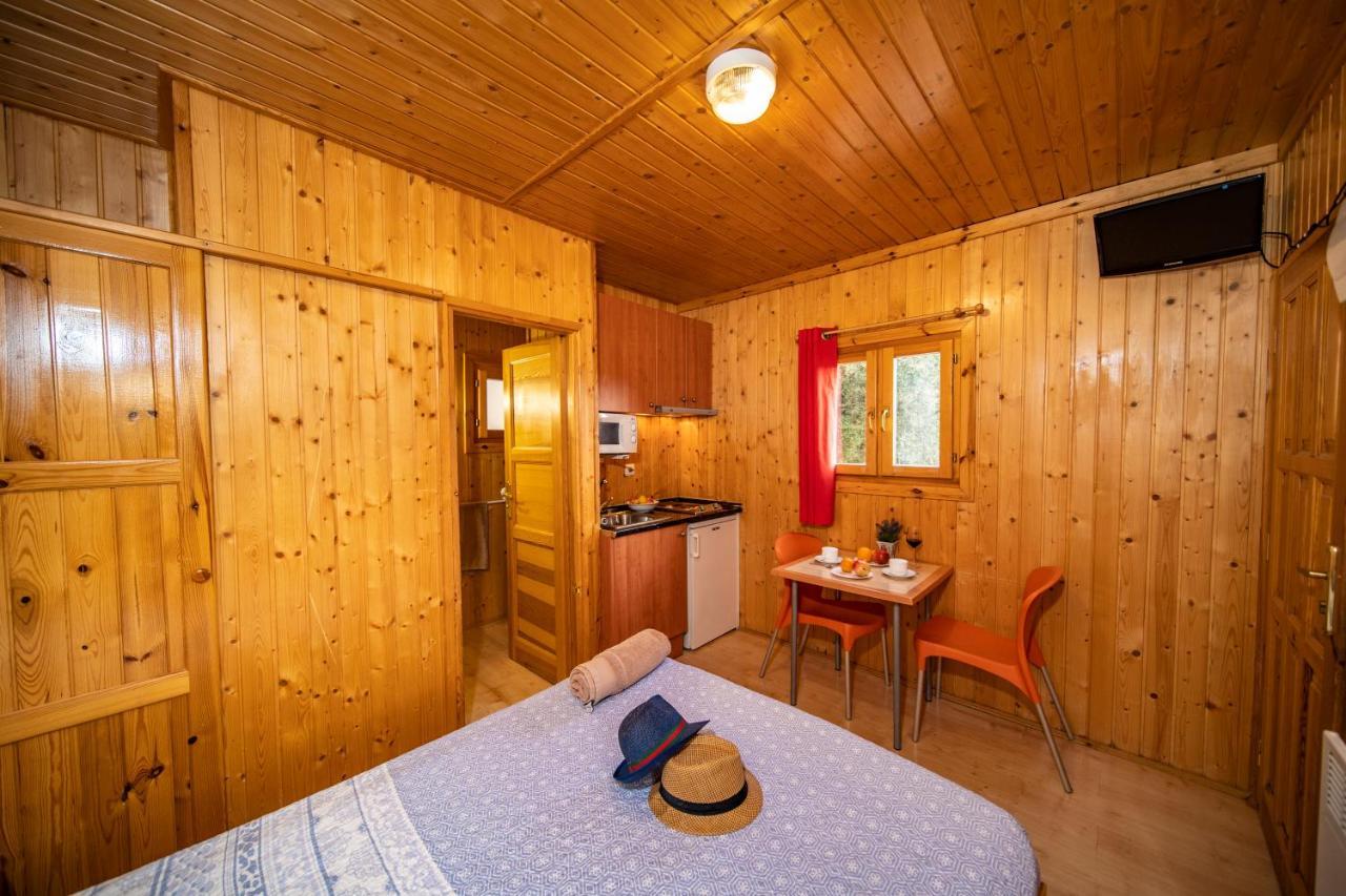 Camping Bungalow Serra De Prades Resort Vilanova de Prades Exterior foto