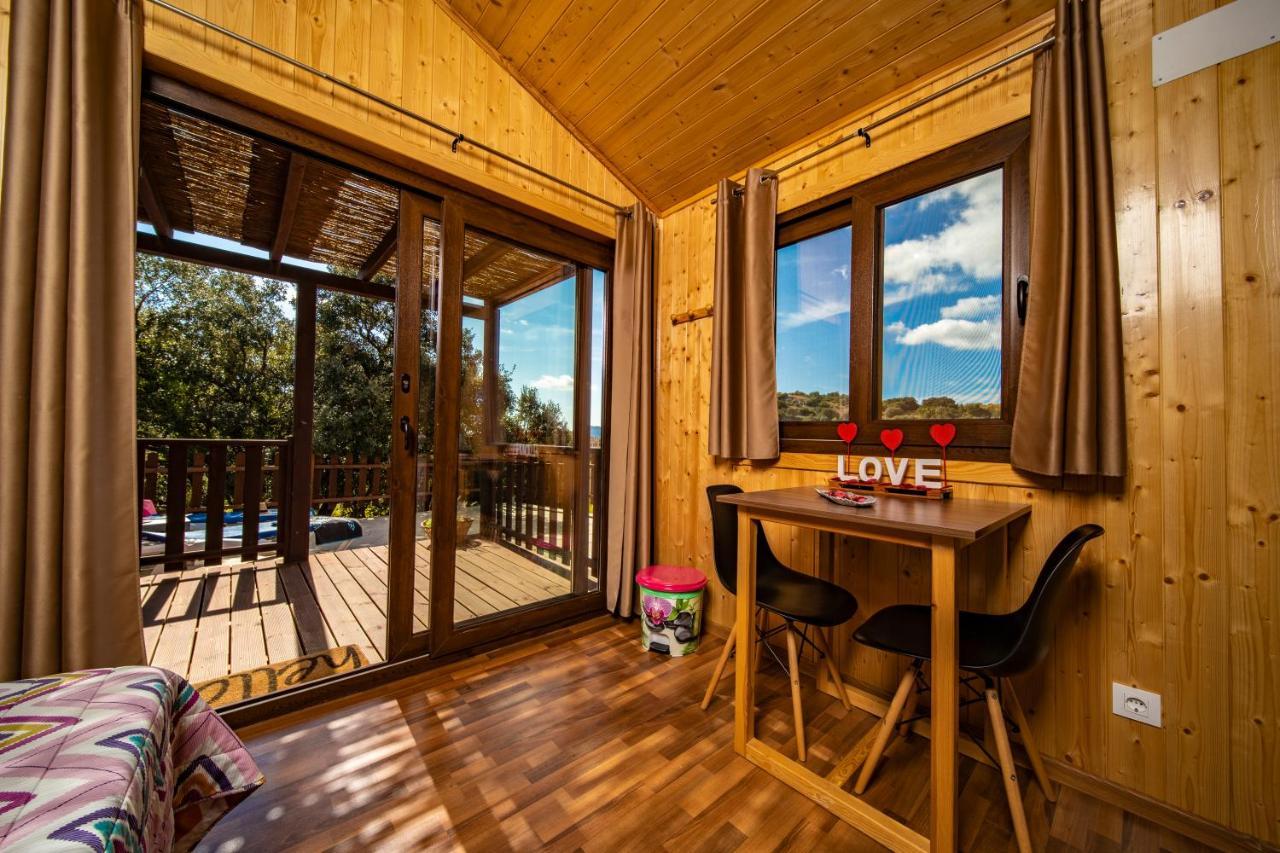 Camping Bungalow Serra De Prades Resort Vilanova de Prades Exterior foto