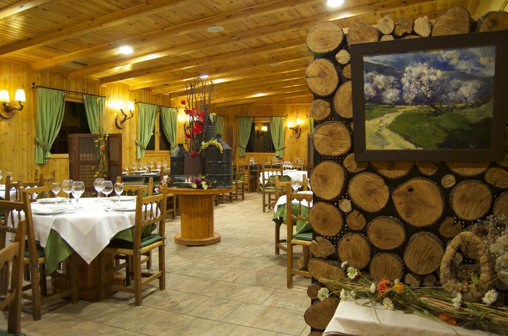Camping Bungalow Serra De Prades Resort Vilanova de Prades Exterior foto