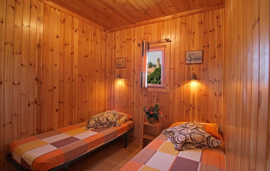 Camping Bungalow Serra De Prades Resort Vilanova de Prades Zimmer foto