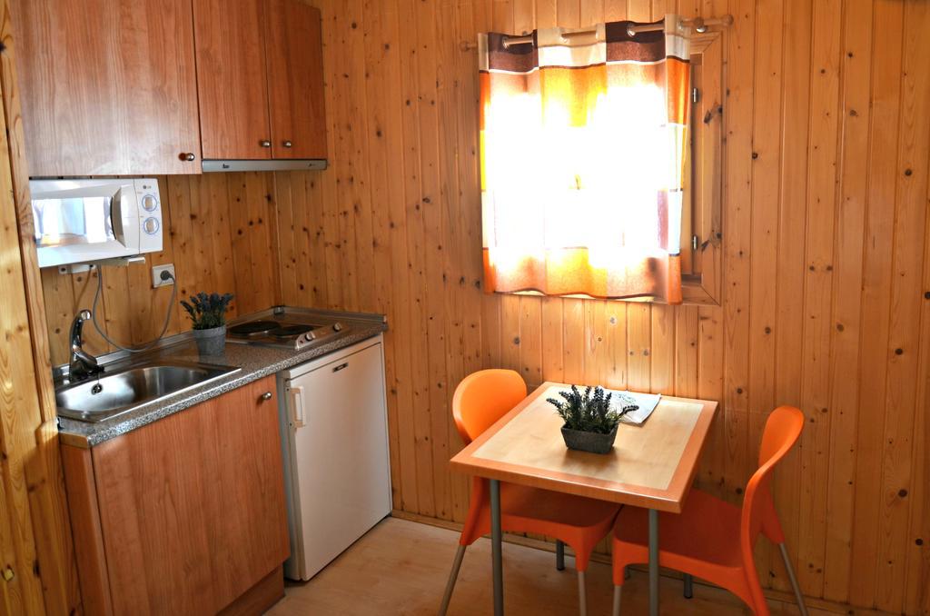 Camping Bungalow Serra De Prades Resort Vilanova de Prades Exterior foto