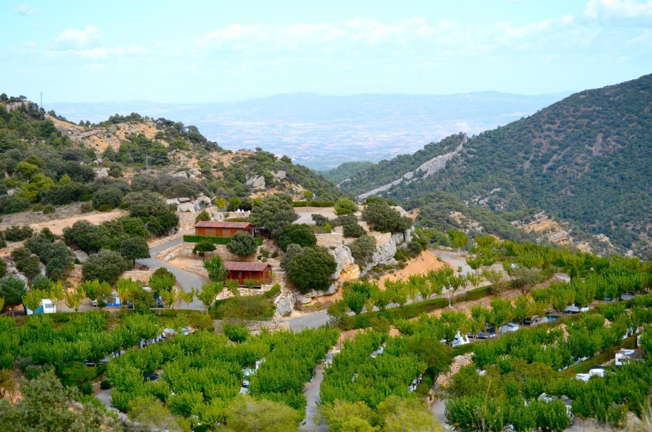 Camping Bungalow Serra De Prades Resort Vilanova de Prades Exterior foto